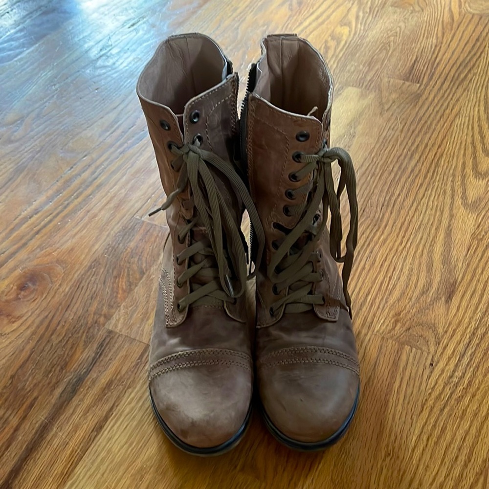 Steve Madden Boots US 8.5